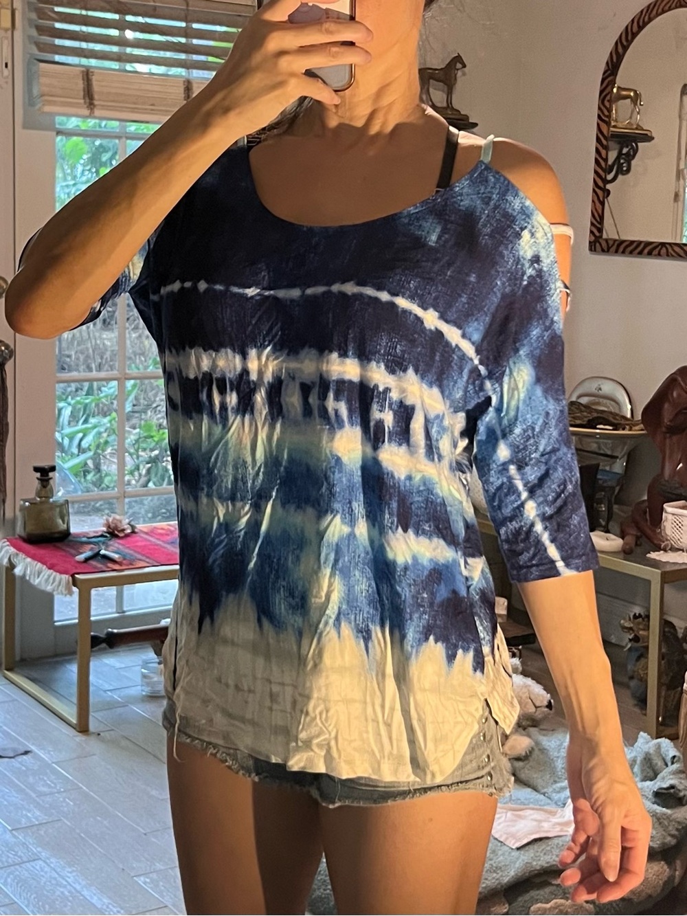 Tie-Dye Cold-Shoulder Women’s Top in Navy and White By Venus